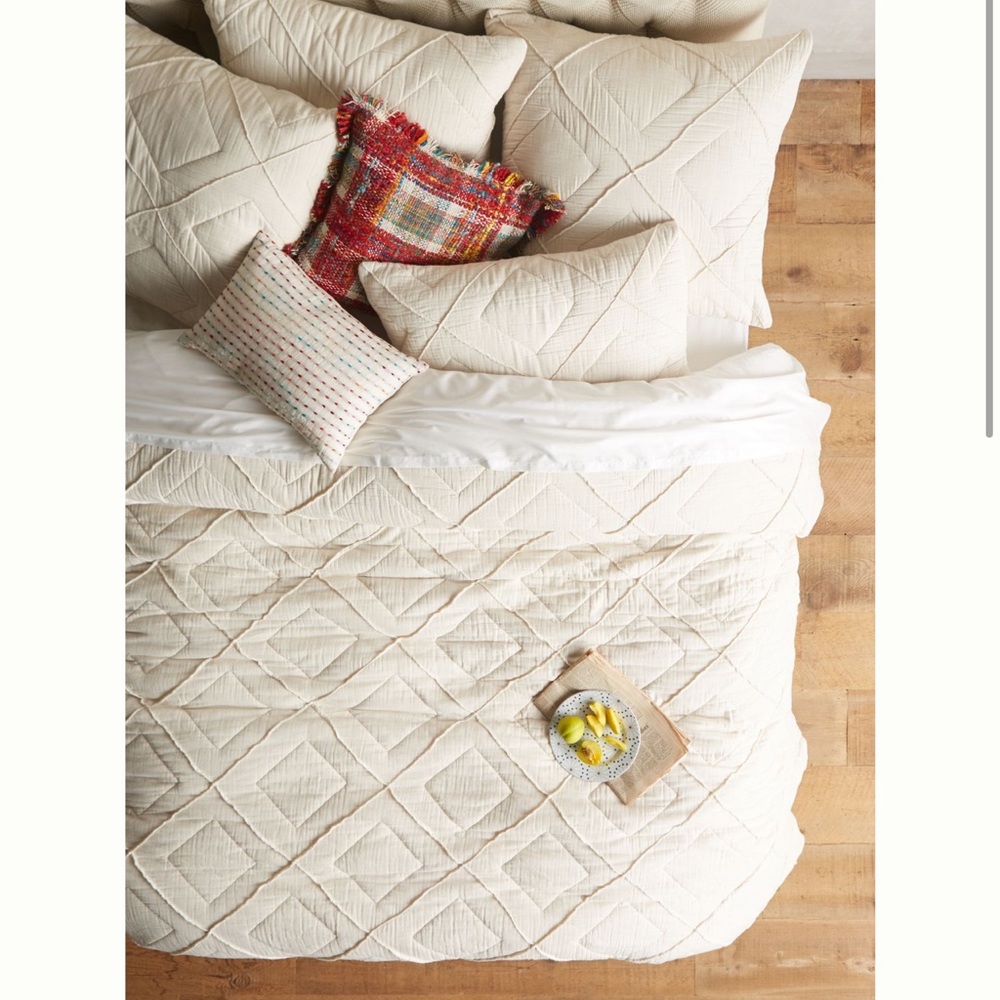 ISO stonesands quilt  Anthropologie IN SEARCH OF this quilt! QUEEN OR KING